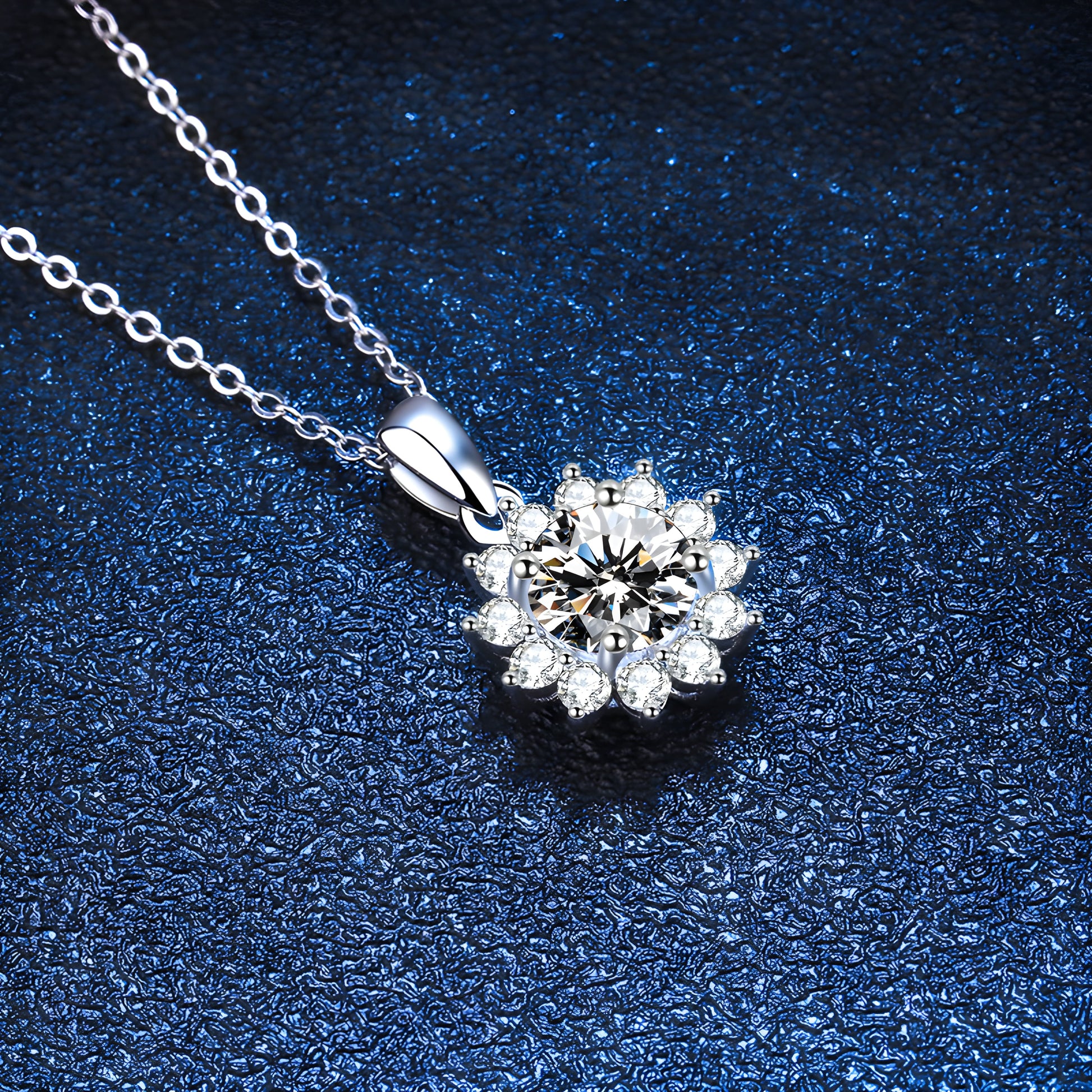 S925 Sterling Silver 1 Carat Moissanite Sunflower Necklace - Exuding Timeless Elegance, Perfect for Birthdays, Valentine'S Day, and Christmas Celebrations