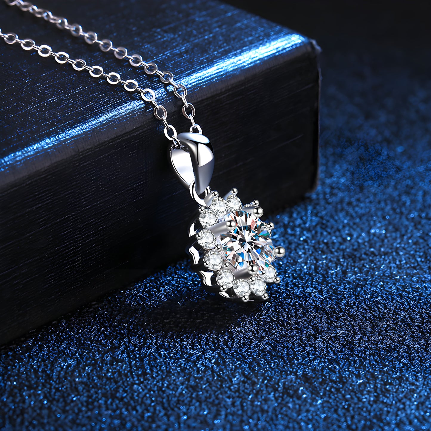 S925 Sterling Silver 1 Carat Moissanite Sunflower Necklace - Exuding Timeless Elegance, Perfect for Birthdays, Valentine'S Day, and Christmas Celebrations