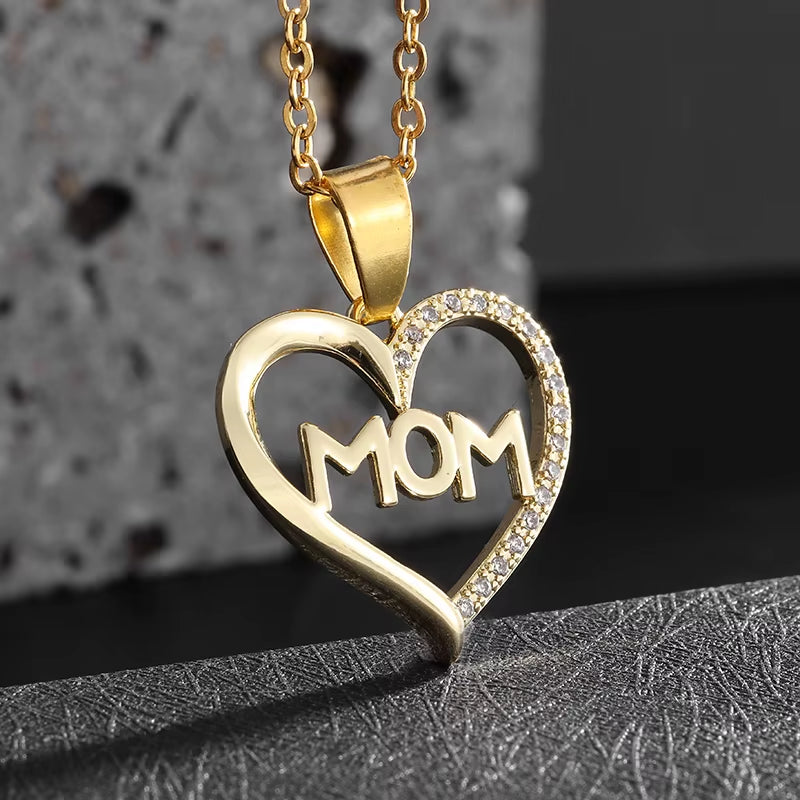 Fashion Magnetic Folding Heart Necklace for Women Cute 4 Heart Clover Necklace Female Jewelry Gift