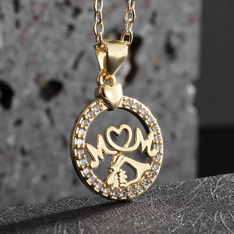 Fashion Magnetic Folding Heart Necklace for Women Cute 4 Heart Clover Necklace Female Jewelry Gift